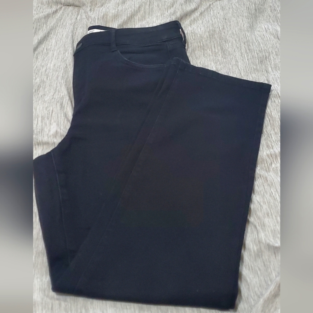 Nine West Black Straight Leg Jeans - Like New - Size 12